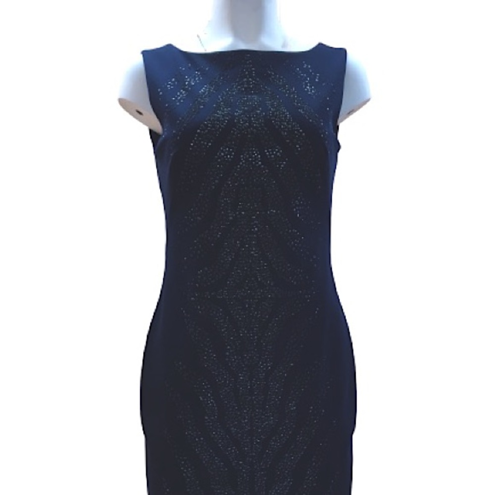 Executive dress Cache double lined with beads that shine discretely enough ;)